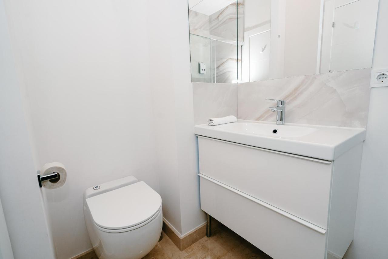 New Picasso Plaza - Malaga Apartment Ngoại thất bức ảnh